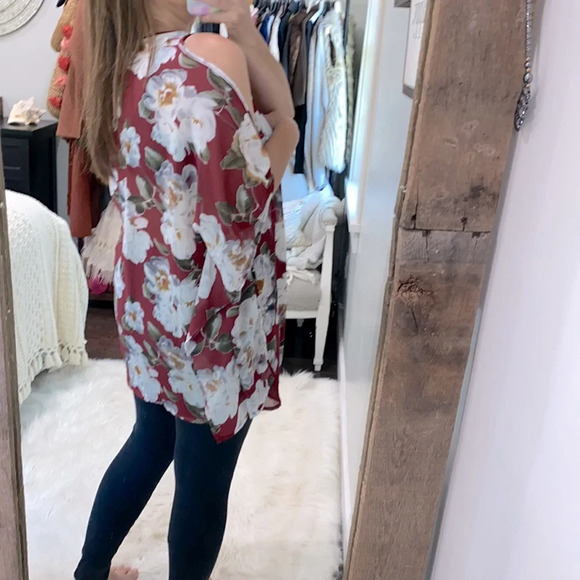 Umgee floral boho top size small oversized - Picture 3 of 5